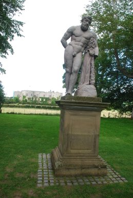 Statue