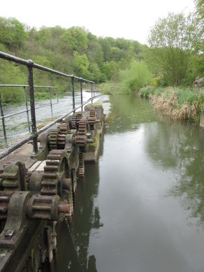 Weir